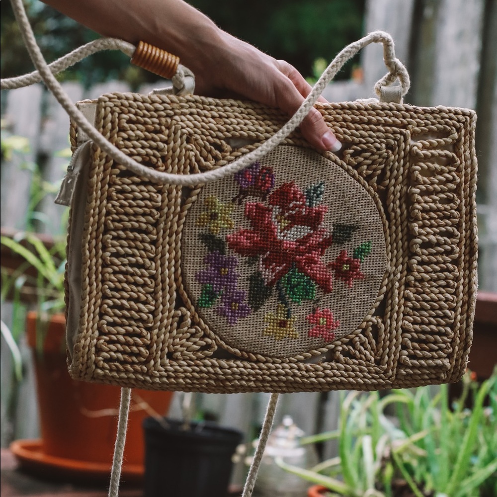 Vintage floral bag!
